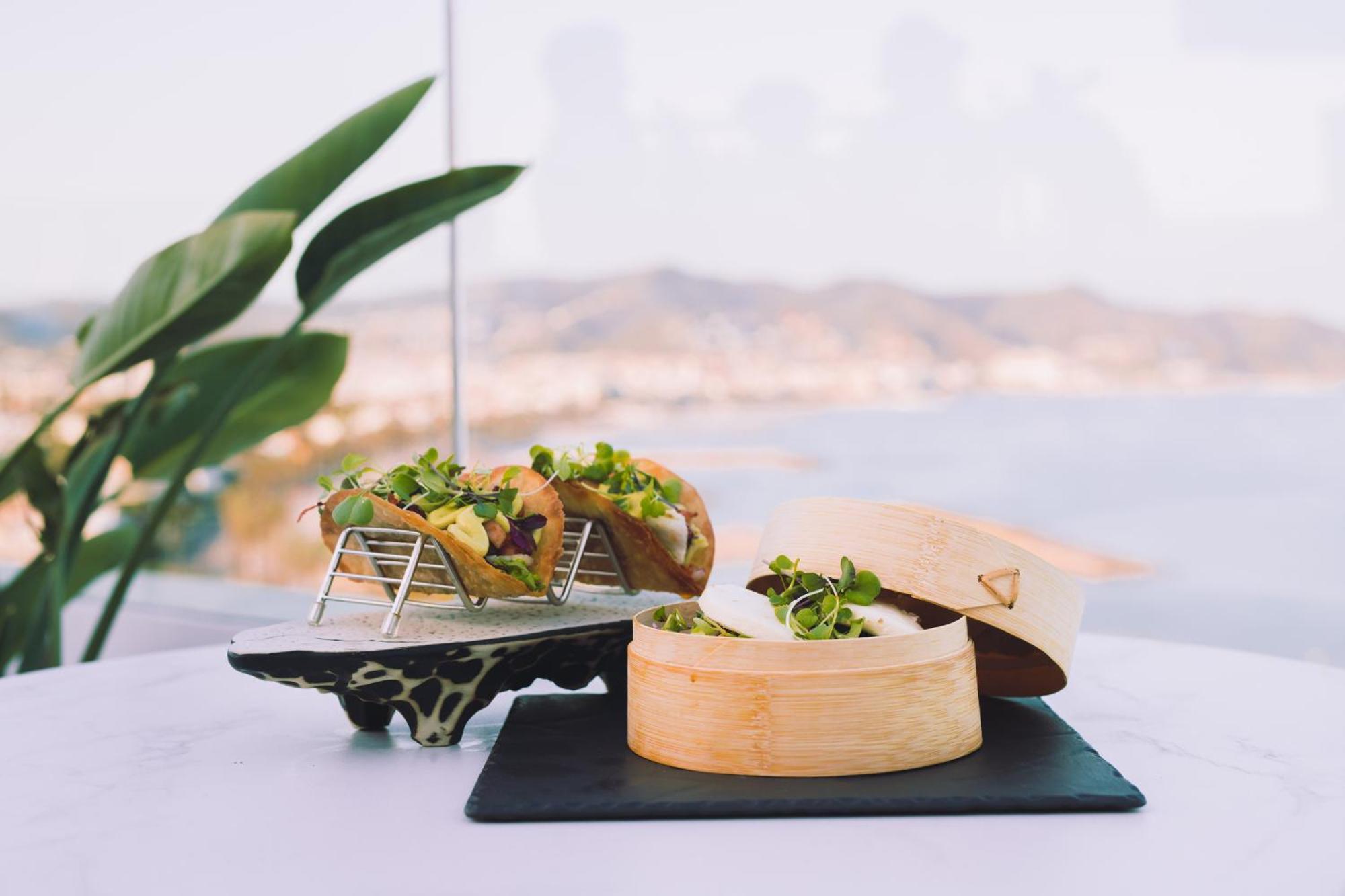 Me Sitges Terramar Hotel Bagian luar foto Dim sum