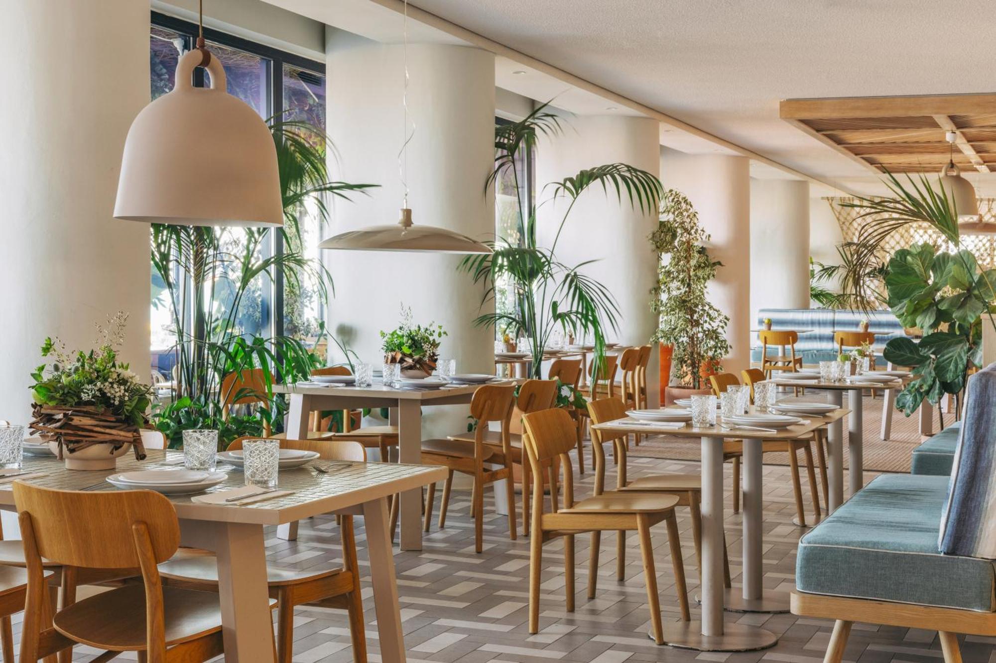 Me Sitges Terramar Hotel Bagian luar foto Restaurant